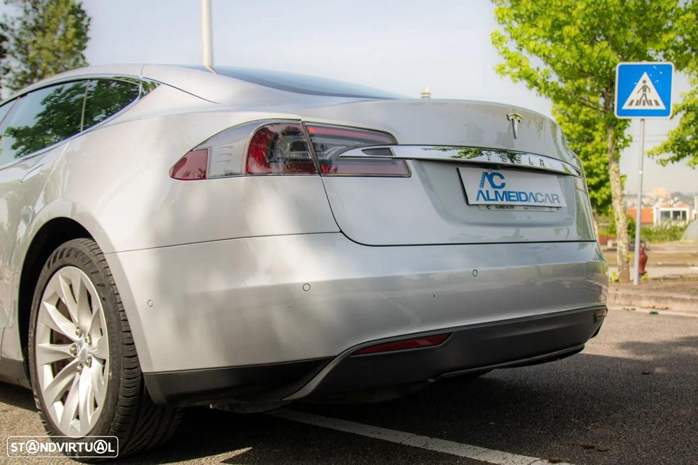 Tesla Model S 70D AWD - 35