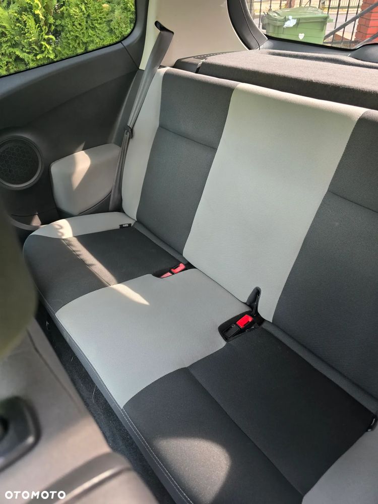 Renault Clio - 9
