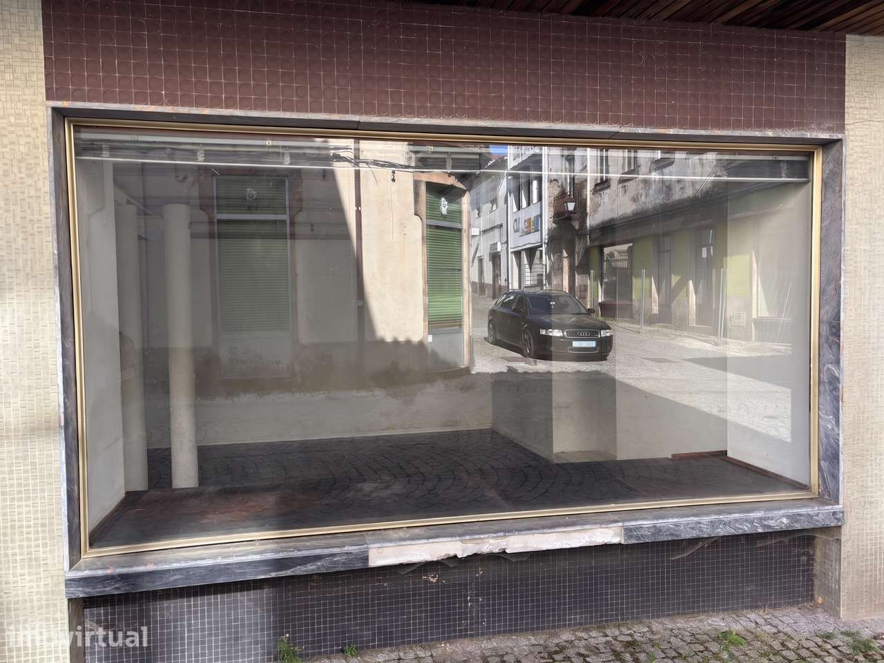Loja, 100 m², Tondela e Nandufe - Grande imagem: 2/28
