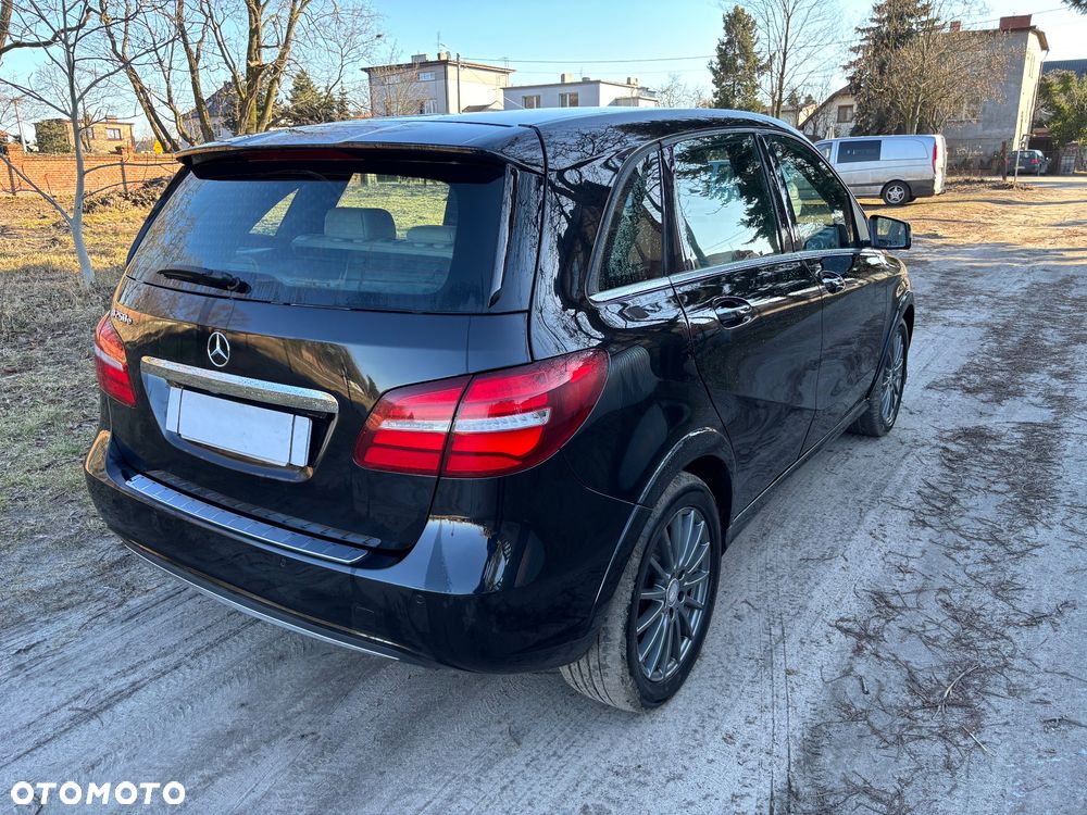 Mercedes-Benz Klasa B (Electric Drive) 250 e - 5