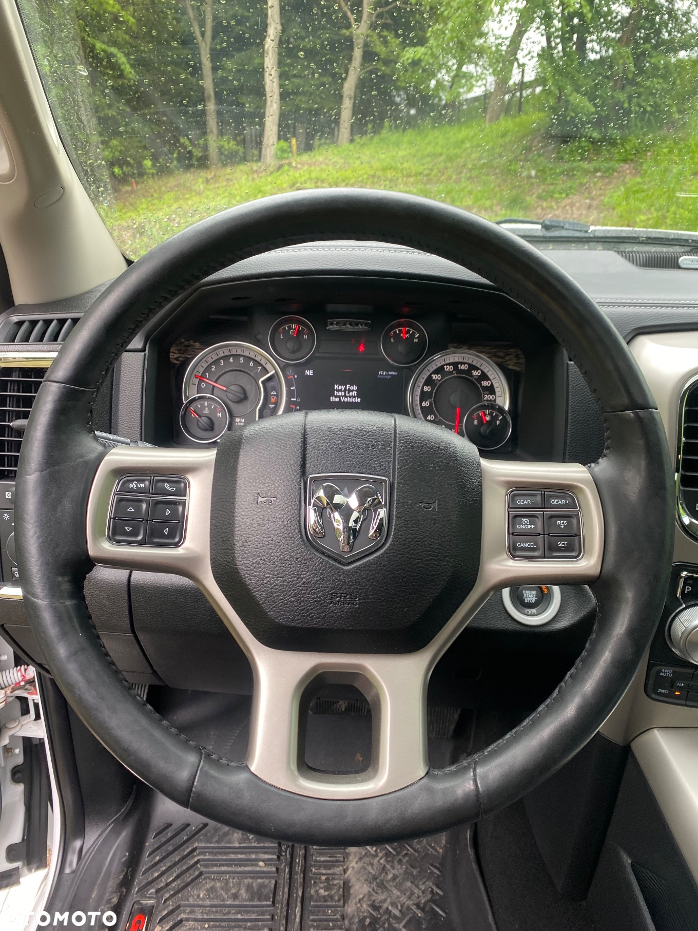 Dodge RAM 1500 5.7 4x4 - 12