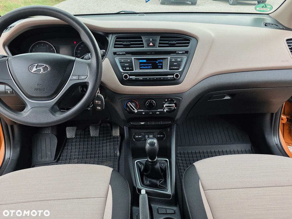 Hyundai i20 blue 1.2 Classic - 18