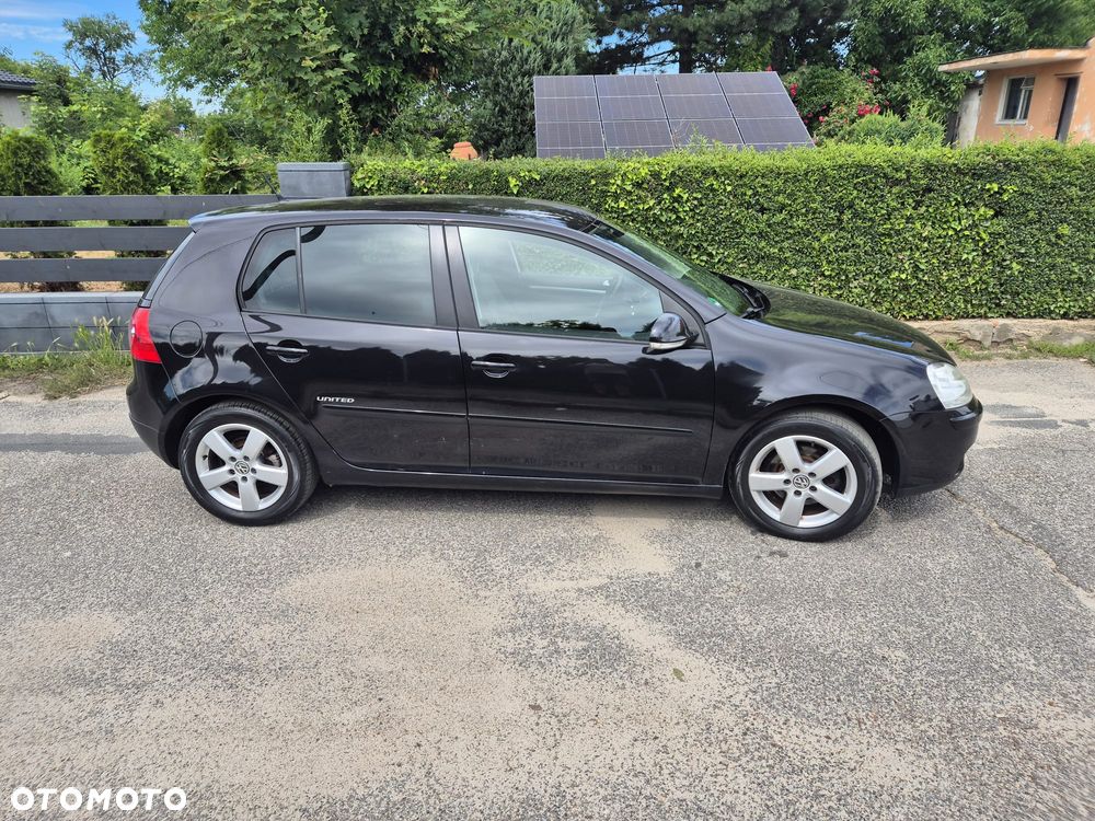 Volkswagen Golf 2.0 TDI United - 10