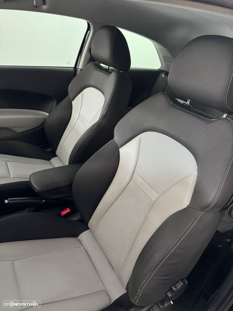 Audi A1 1.6 TDI S line Sport Pack - 12