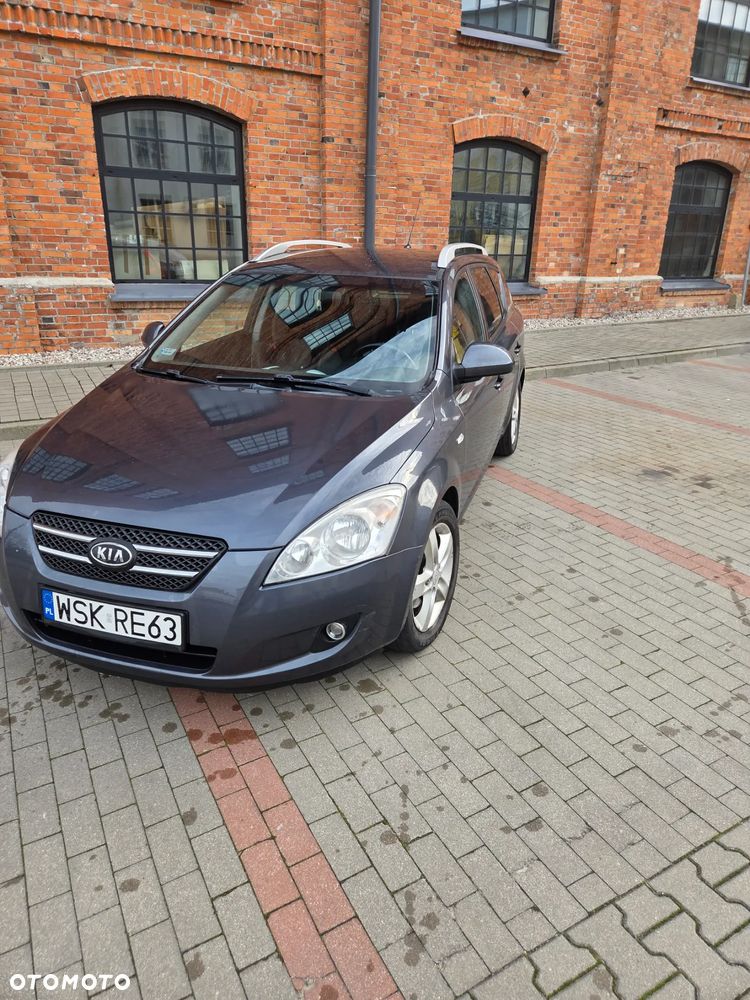 Kia Ceed Cee'd 1.6 Crdi Comfort - 1
