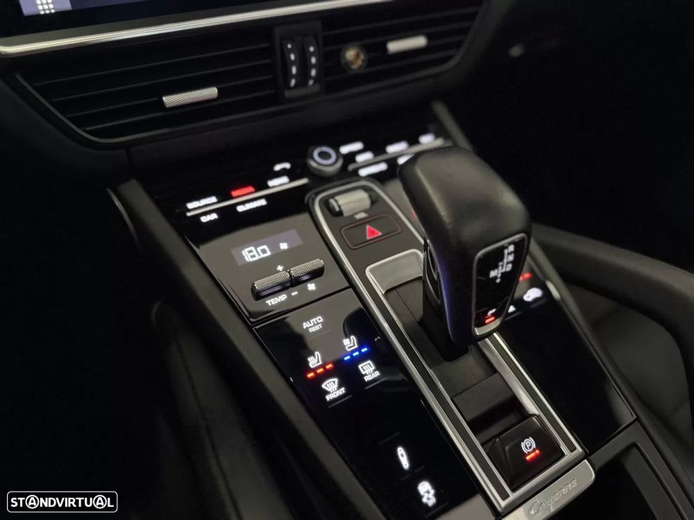 Porsche Cayenne Platinum Edition - 42