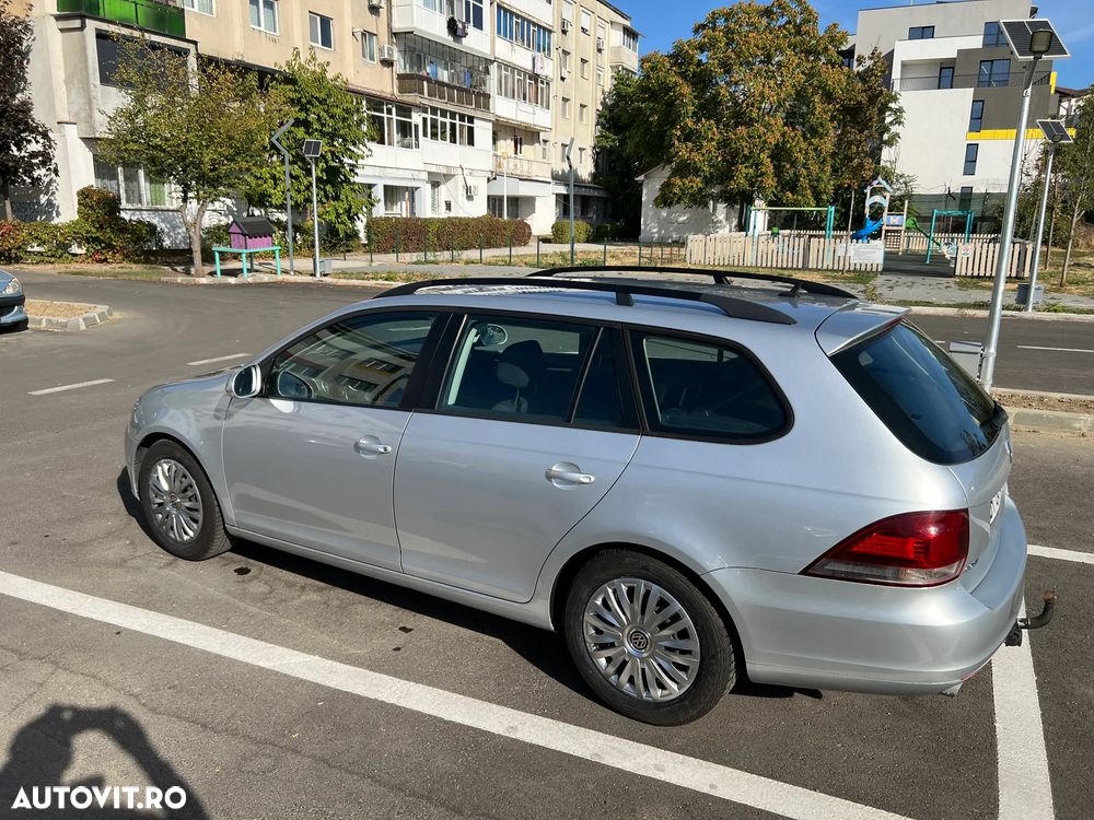 Volkswagen Golf - 5