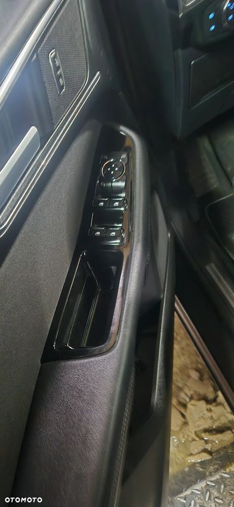 Ford S-Max 2.0 EcoBlue Titanium - 14