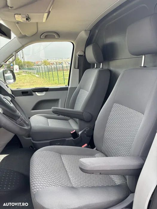 Volkswagen Transporter - 7