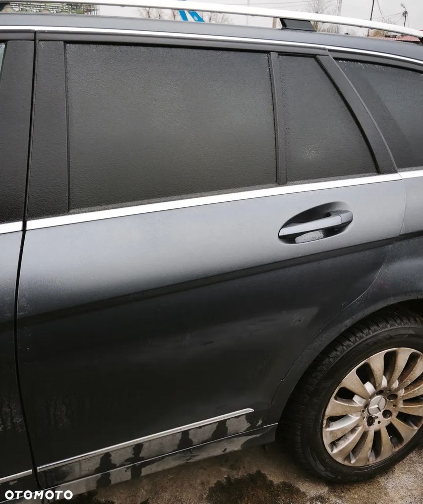 MERCEDES C-KLASA W204 11r KOMBI DRZWI LEWY TYŁ LEWE TYLNE GOŁE 755U - 1