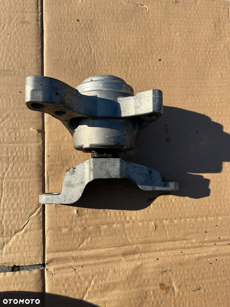 Ford Mondeo Mk5 łapa poduszka silnika 1.5 ecoboost  BG91-6F012-EA - 3