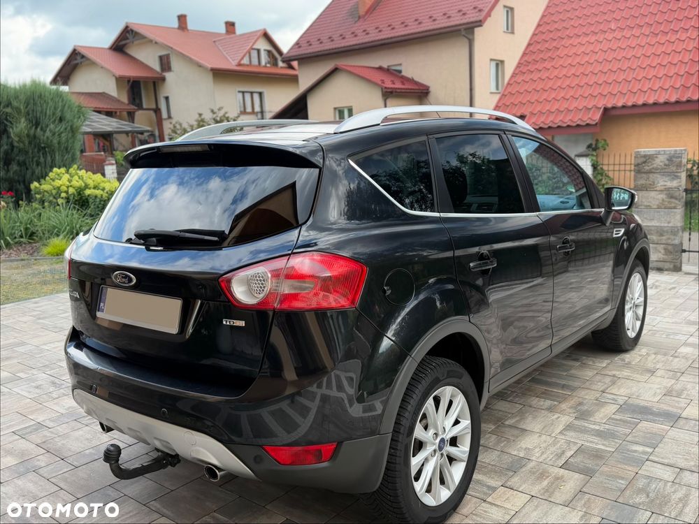 Ford Kuga 2.0 TDCi 2x4 Titanium - 5