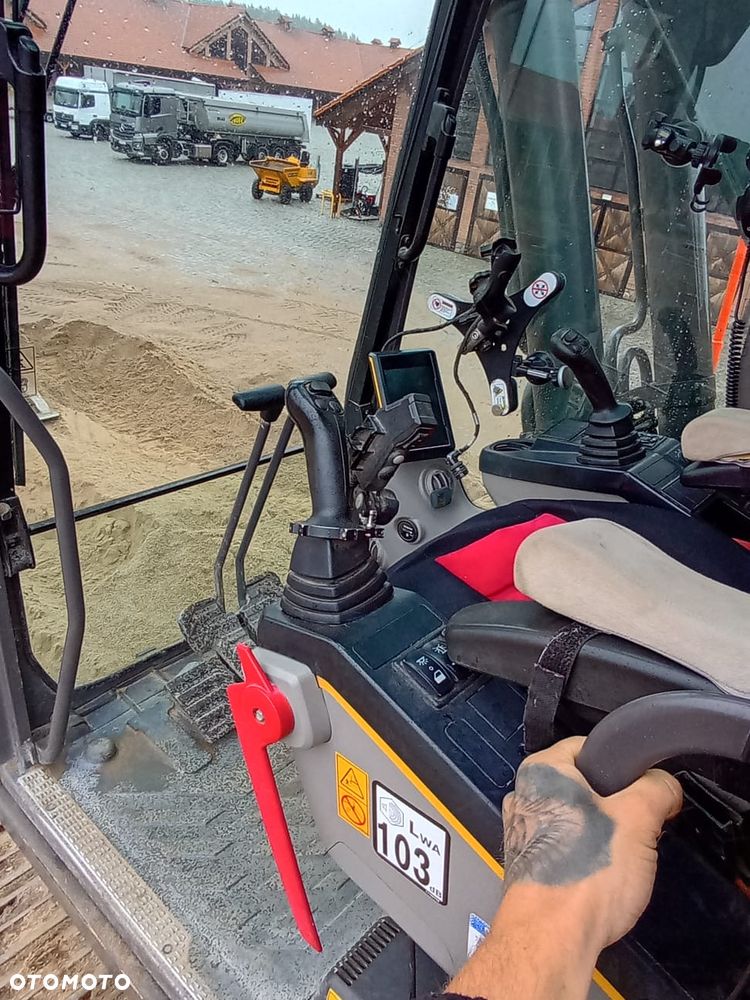 Volvo Ec 250 EL - 10