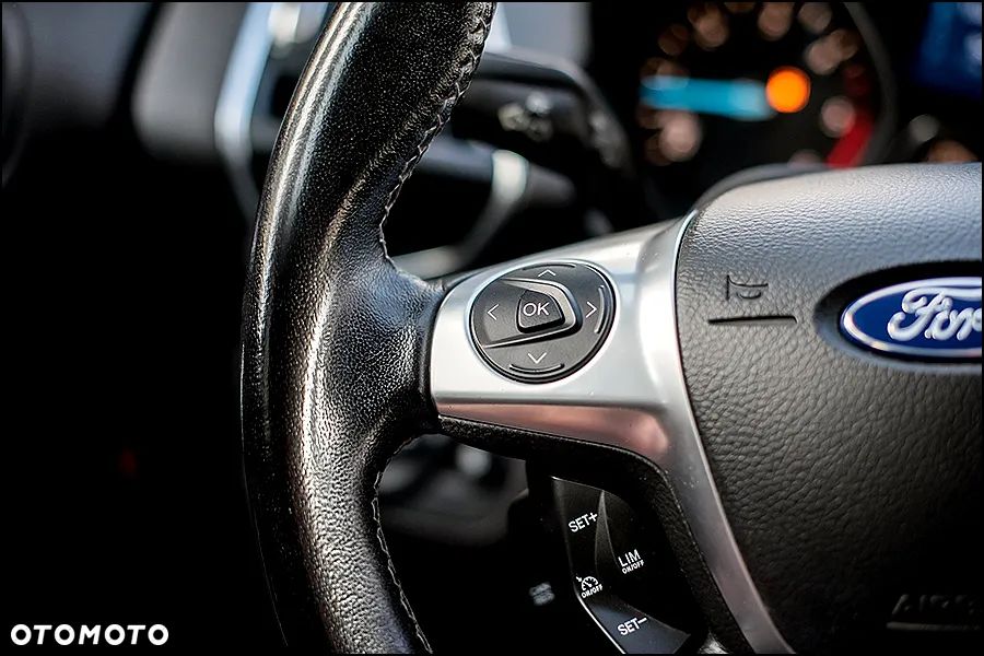 Ford Kuga - 19