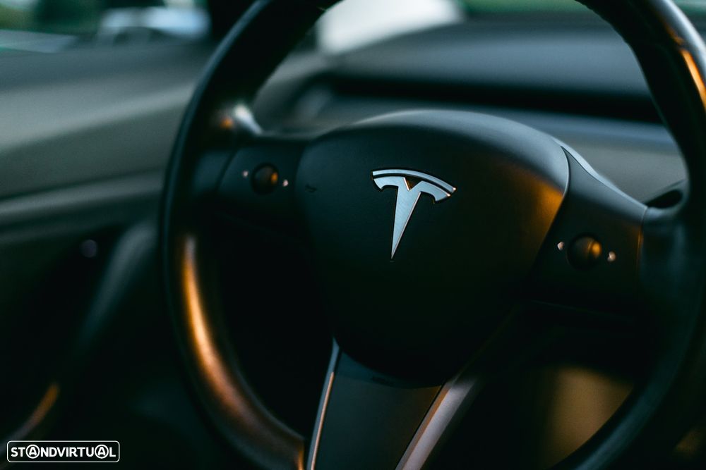 Tesla Model 3 Long-Range Dual Motor AWD - 16