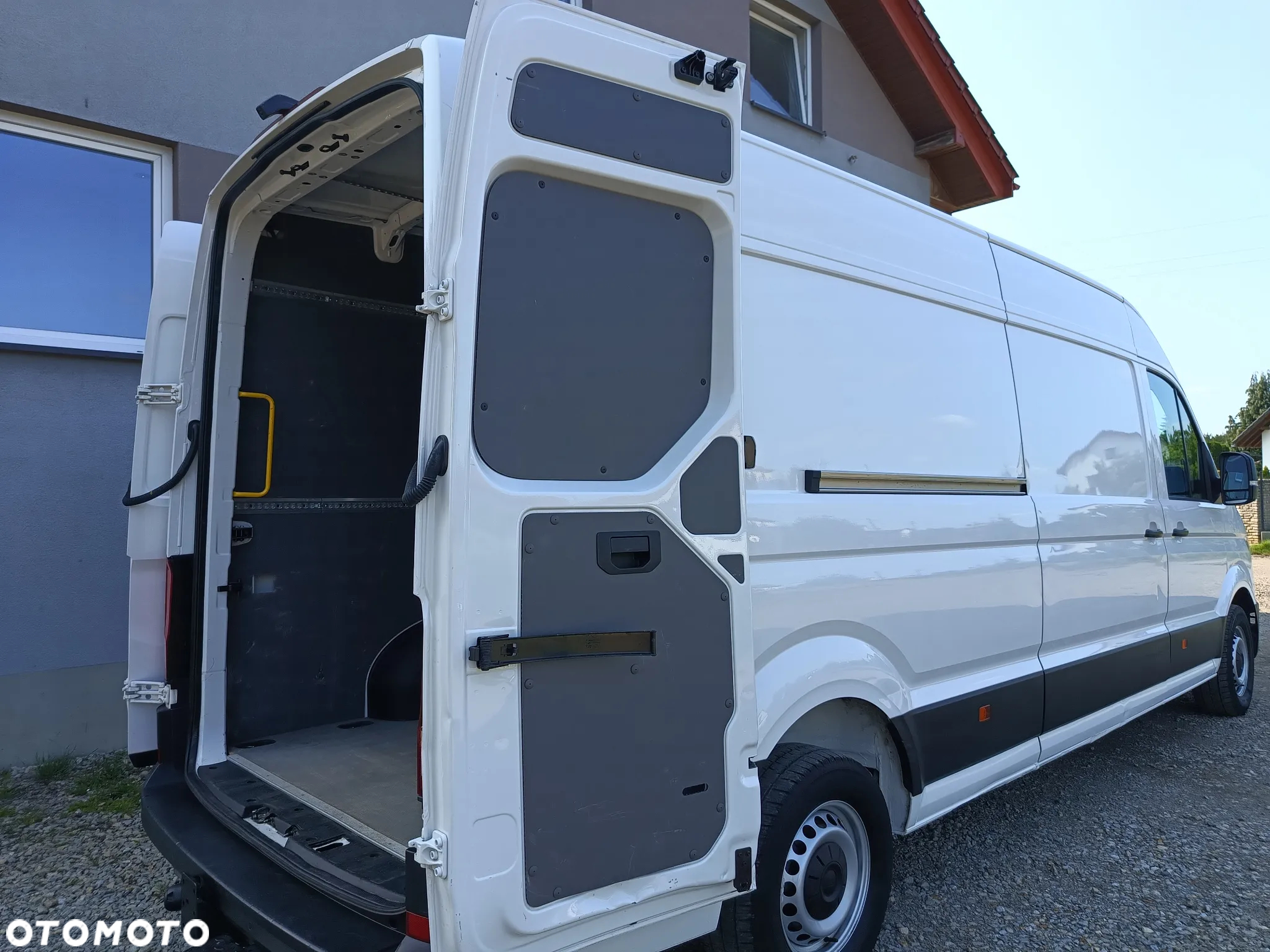 Volkswagen Crafter 3.180 Automat Długi - 10