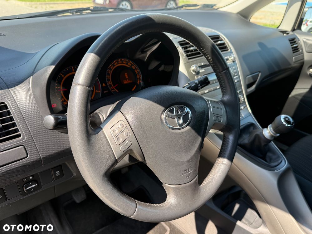 Toyota Auris 2.0 D-4D Edition - 14
