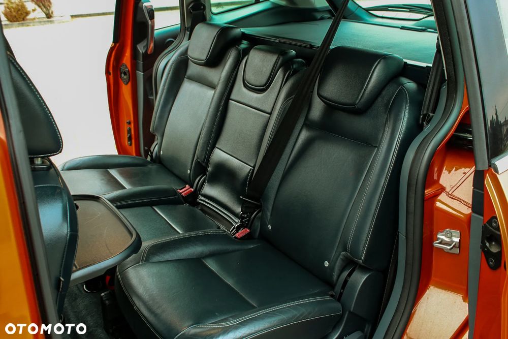 Ford Grand C-MAX 2.0 TDCi Champions Edition - 28