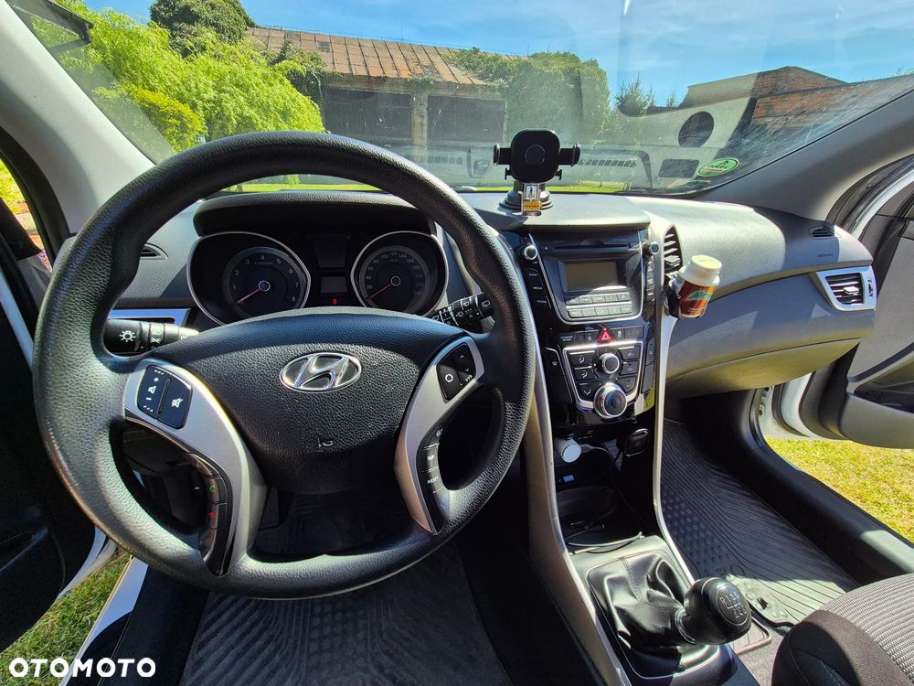 Hyundai i30 1.4 Classic + - 16