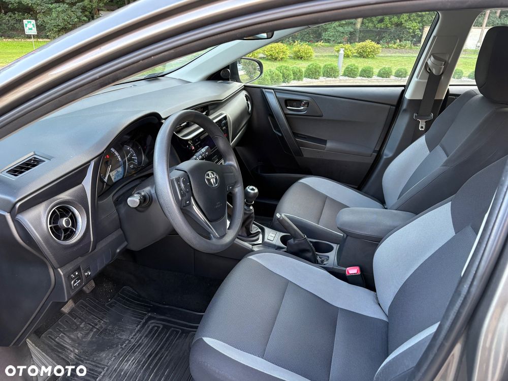 Toyota Auris 1.33 VVT-i Active - 10