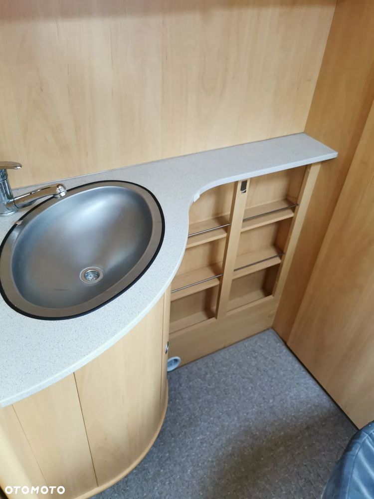 Dethleffs Camper - 14