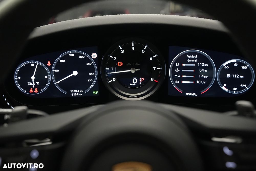 Porsche 911 Carrera 4 GTS PDK - 20