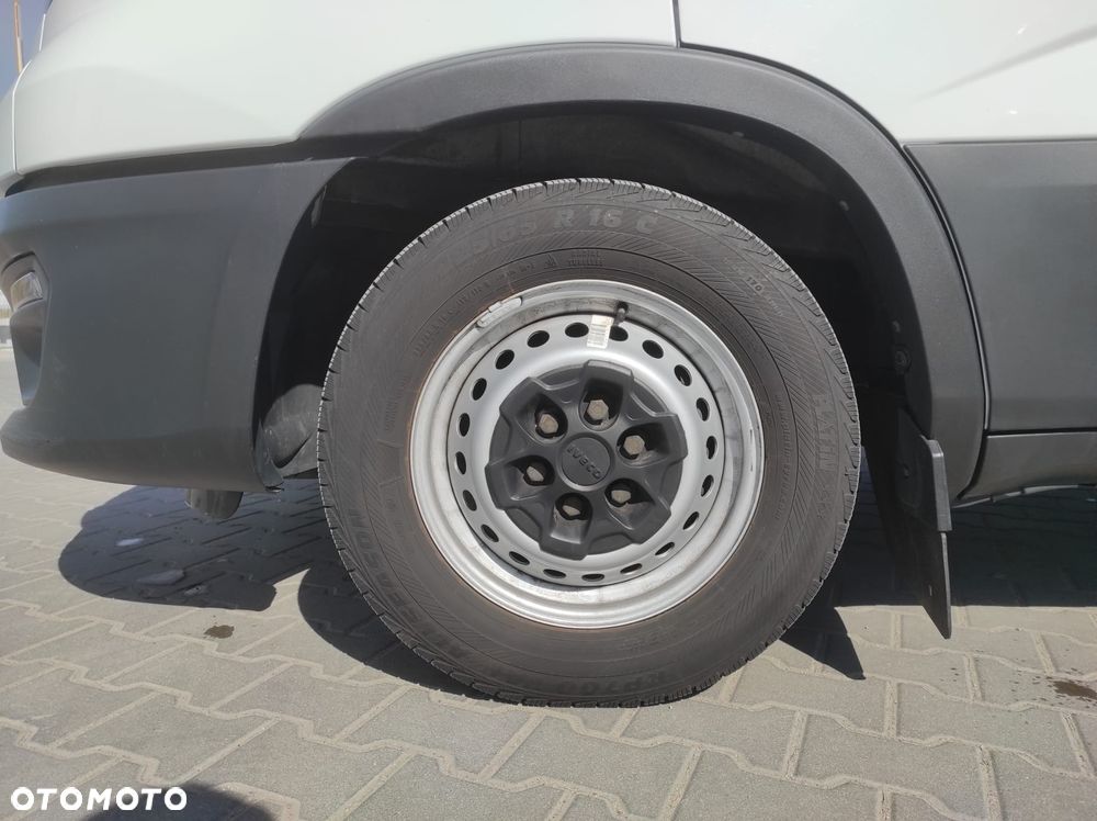 Iveco DAILY 35S16 - 16