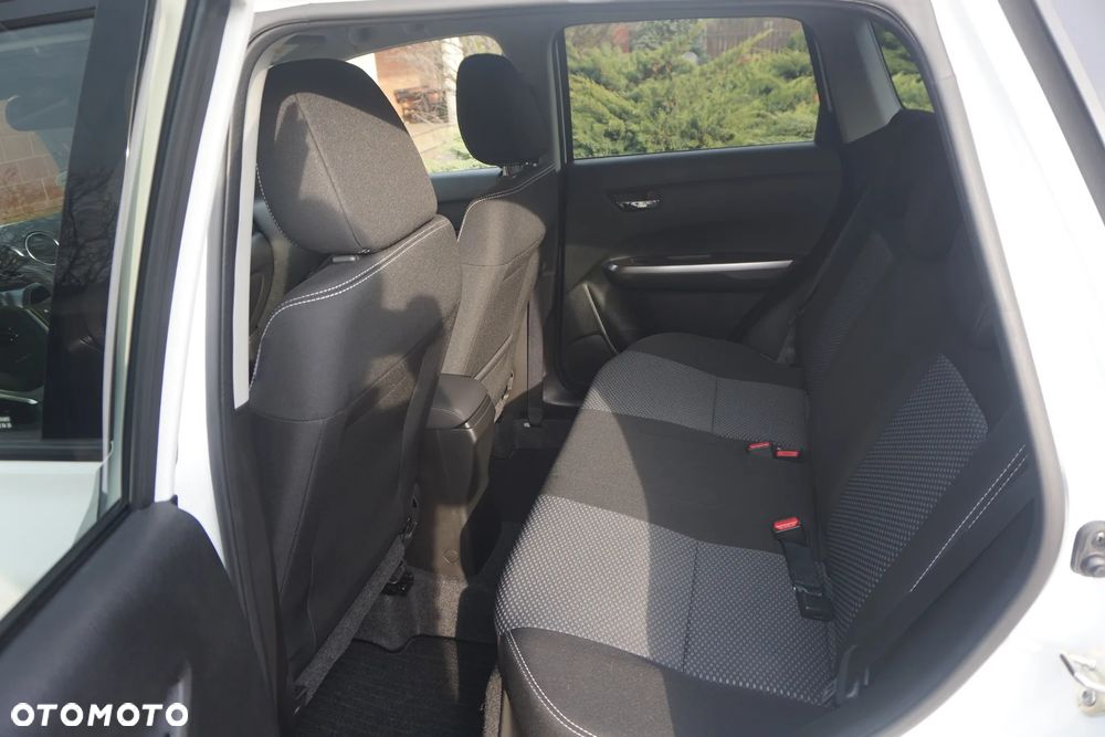 Suzuki Vitara 1.4 Boosterjet Premium 2WD - 9