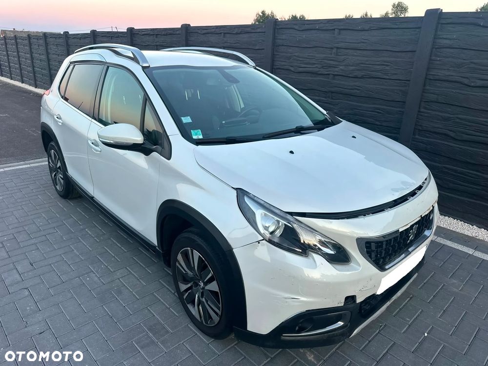 Peugeot 2008 PureTech 110 Stop&Start EAT6 Allure - 36