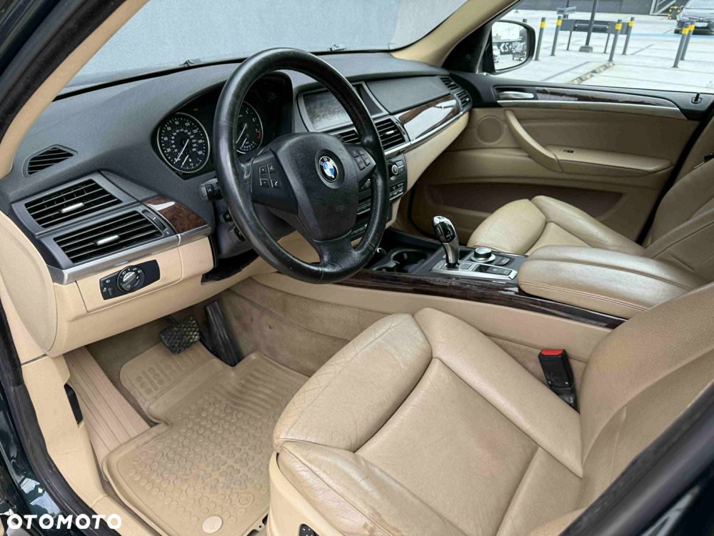 BMW X5 xDrive30i - 8