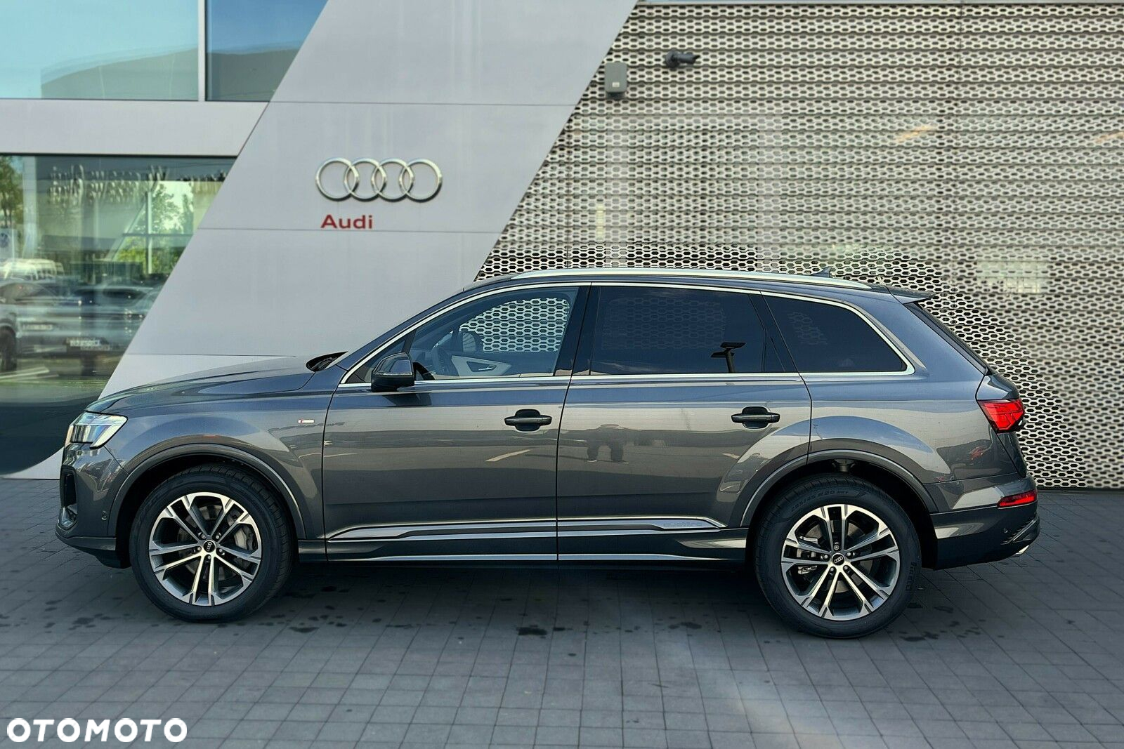 Audi Q7 - 6