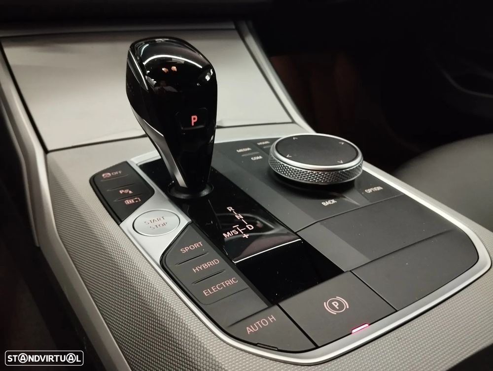 BMW 320 e Auto - 37