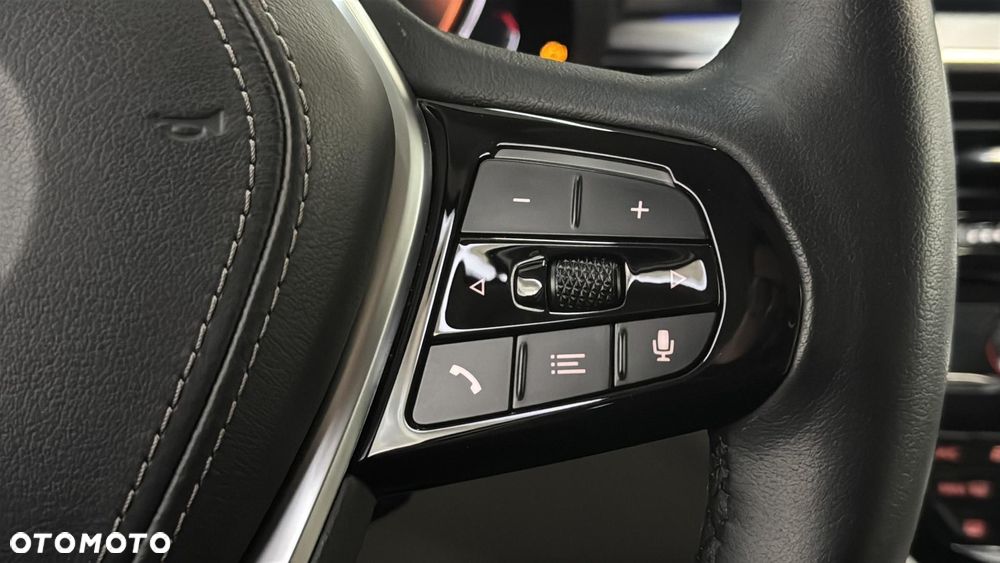 BMW Seria 5 520d xDrive - 27