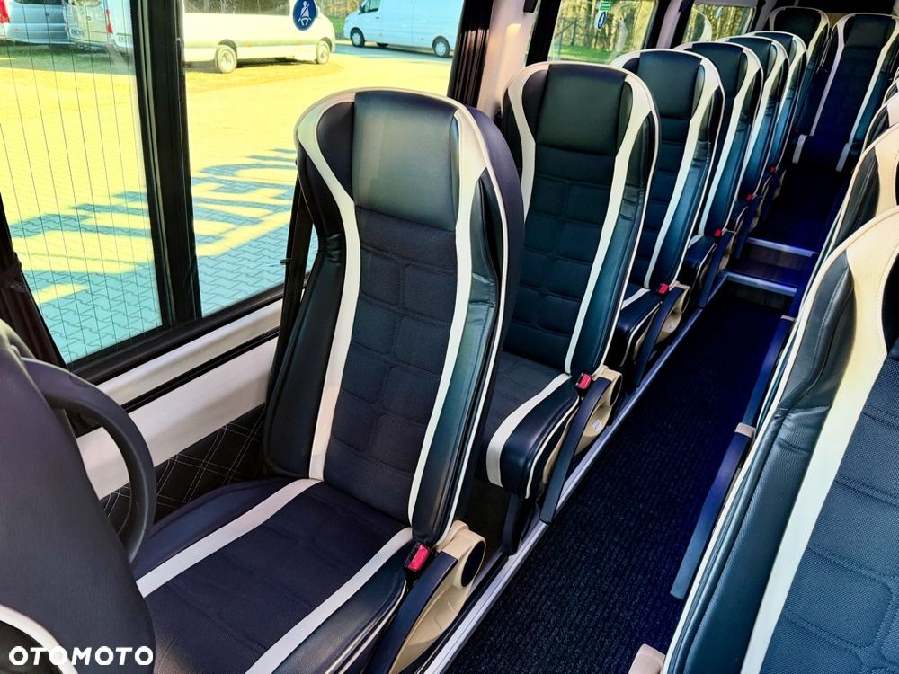 Mercedes-Benz Sprinter 519 24 miejsca 3.0 V6 automat turystyczny - 17