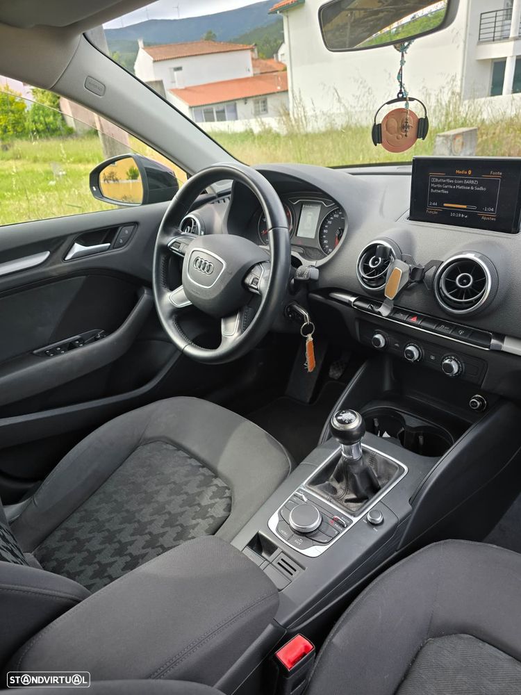 Audi A3 Sportback 2.0 TDI Attraction - 23