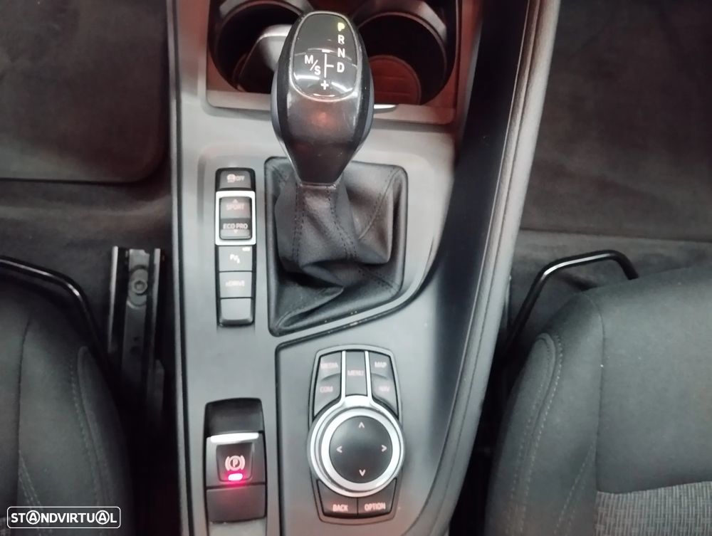 BMW X1 25 e xDrive Corporate Edition - 40