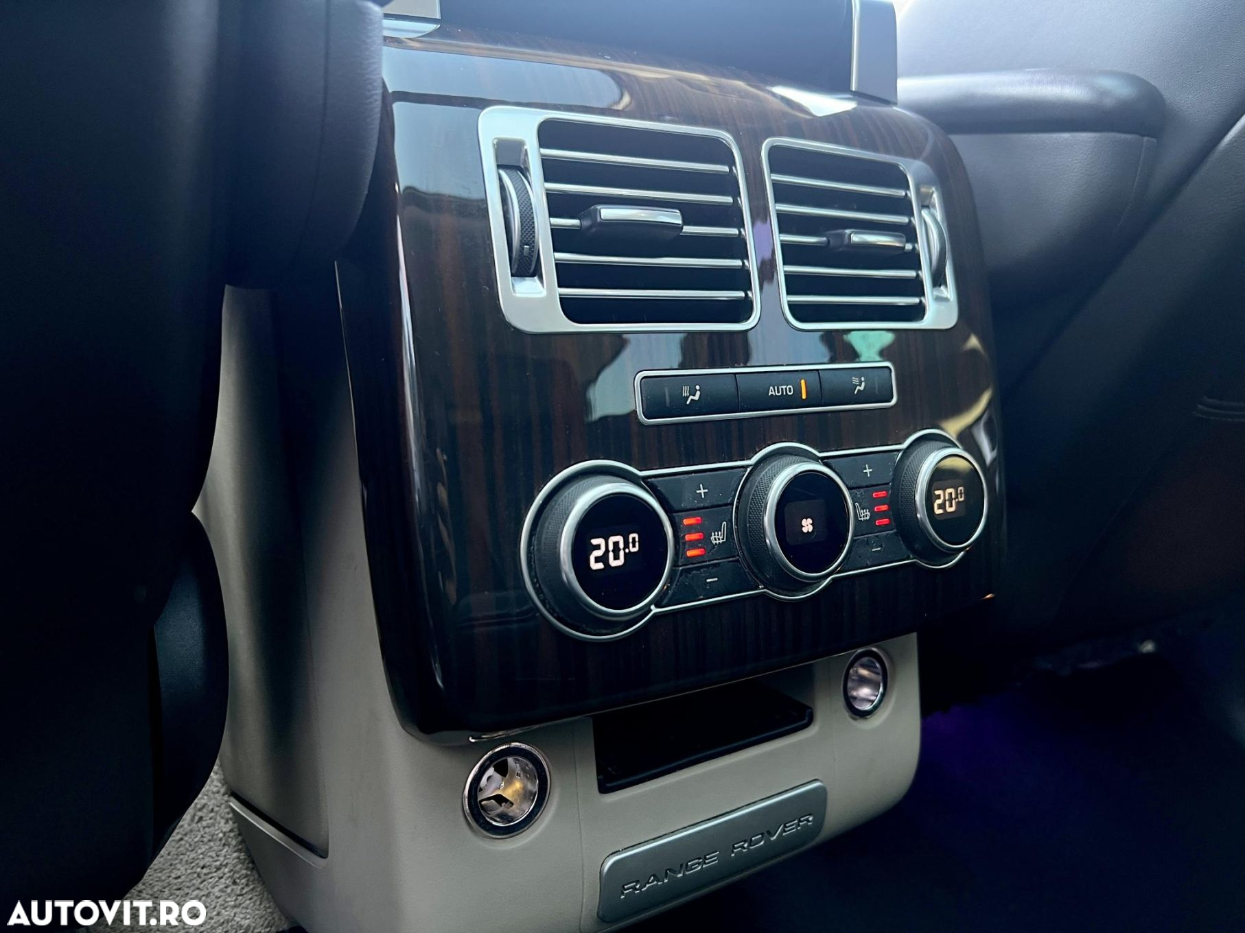 Land Rover Range Rover Vogue - 14