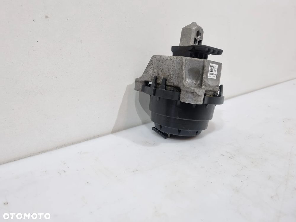 BMW G01 G02 G05 G07 G11 G20 G30 G31 G32 PODUSZKA SILNIKA PRAWA 6860482 - 3