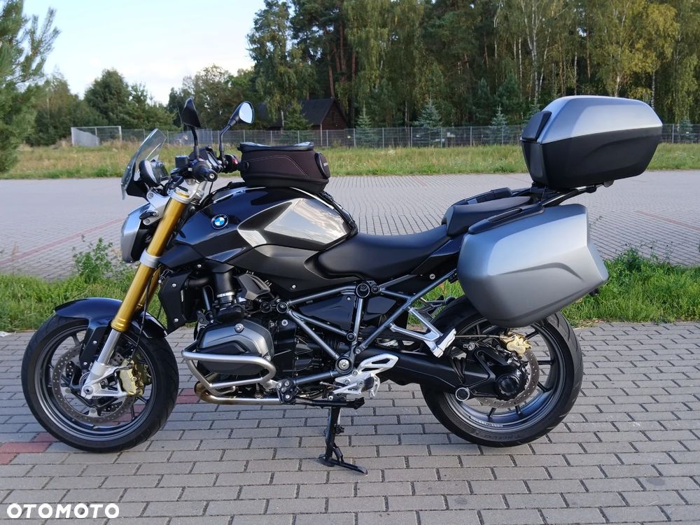 BMW R - 1