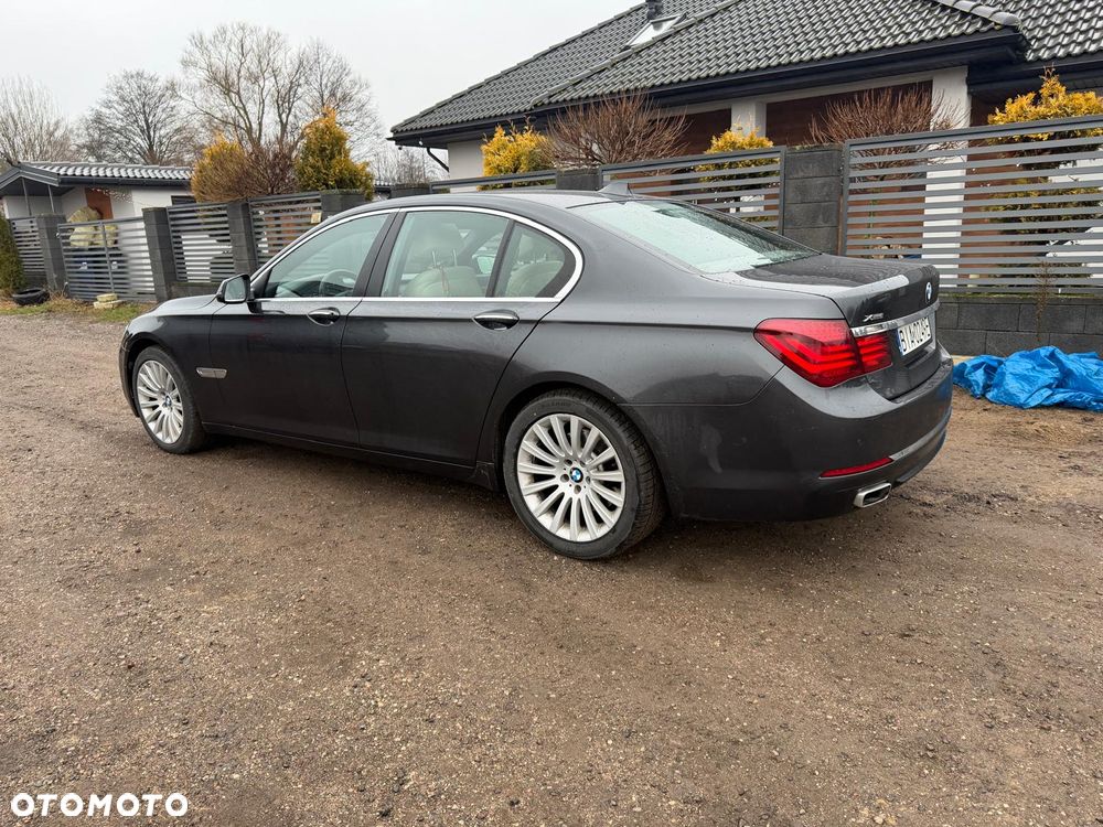 BMW Seria 7 740d xDrive Edition Exclusive - 7
