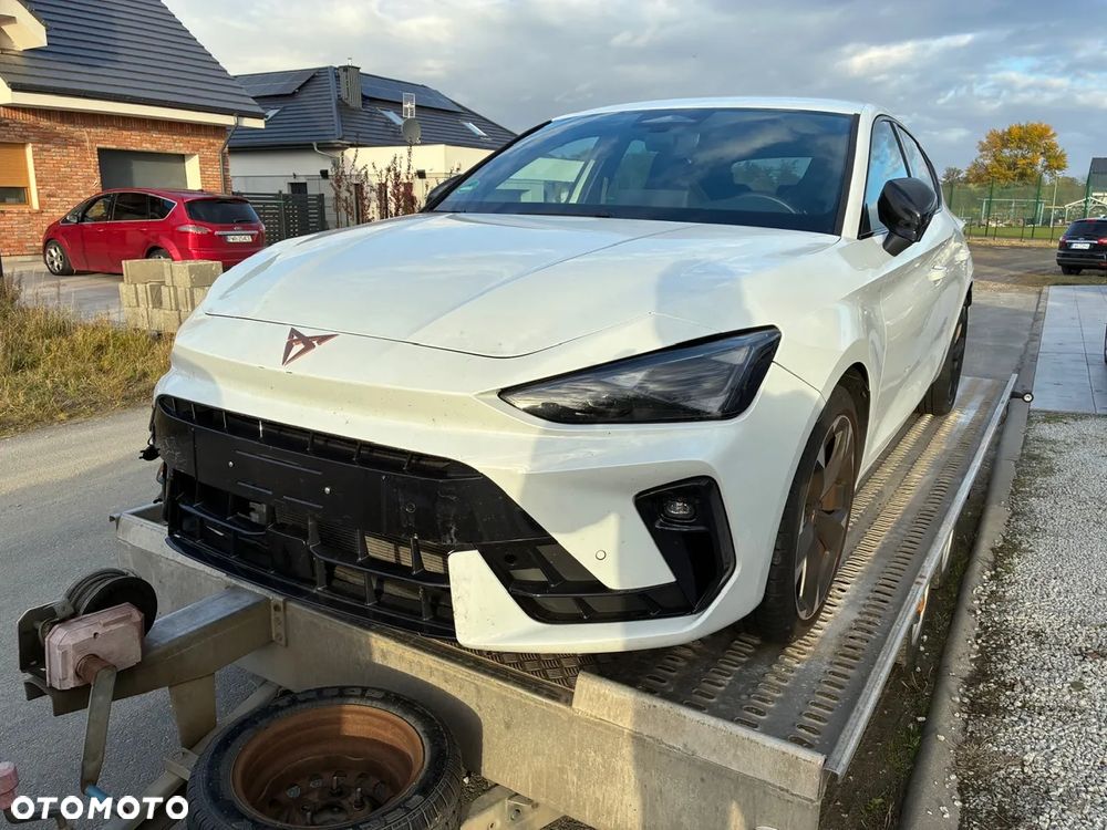 Cupra Leon 2025 photo 2