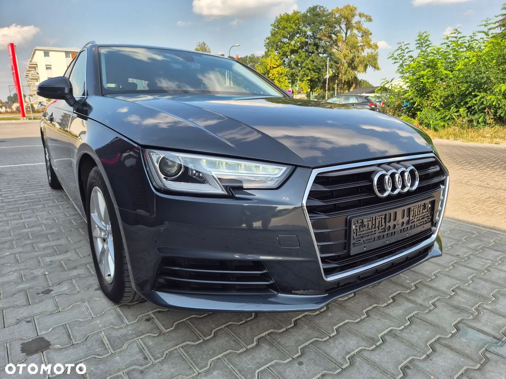 Audi A4 Avant 2.0 TDI ultra S tronic - 10