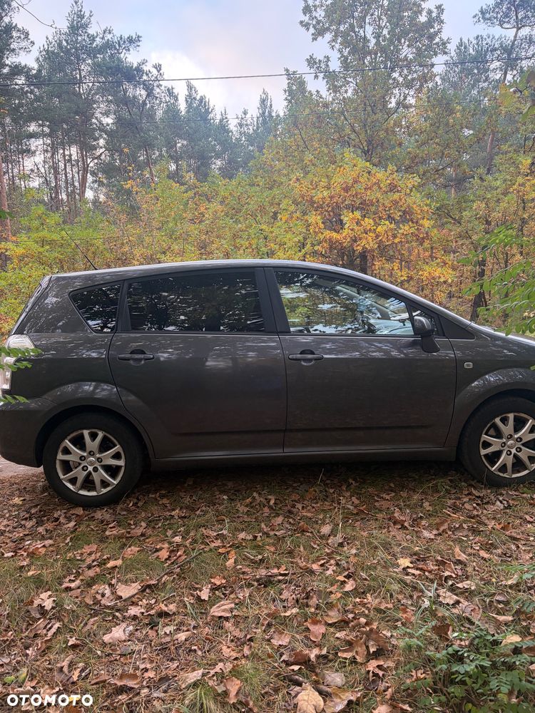 Toyota Corolla Verso 2008 photo 3
