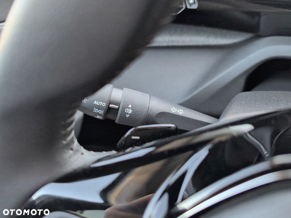 Peugeot 308 1.2 PureTech Allure S&S EAT8 - 26