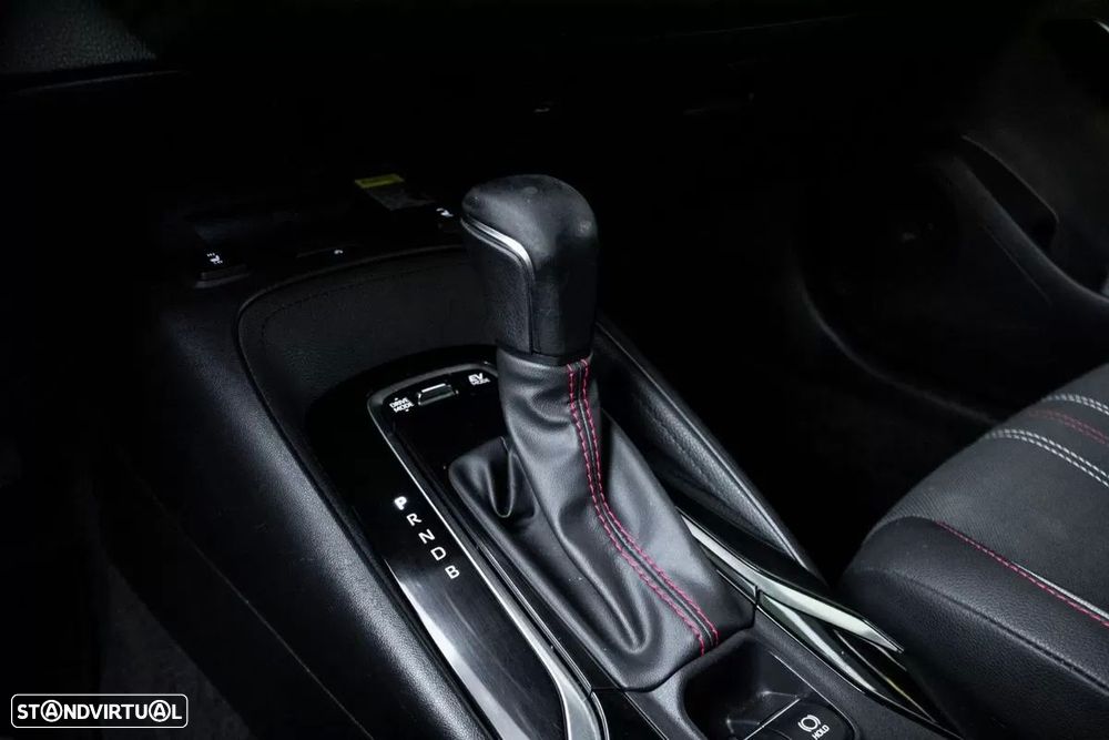 Toyota Corolla Touring Sports 1.8 Hybrid GR-Sport - 19