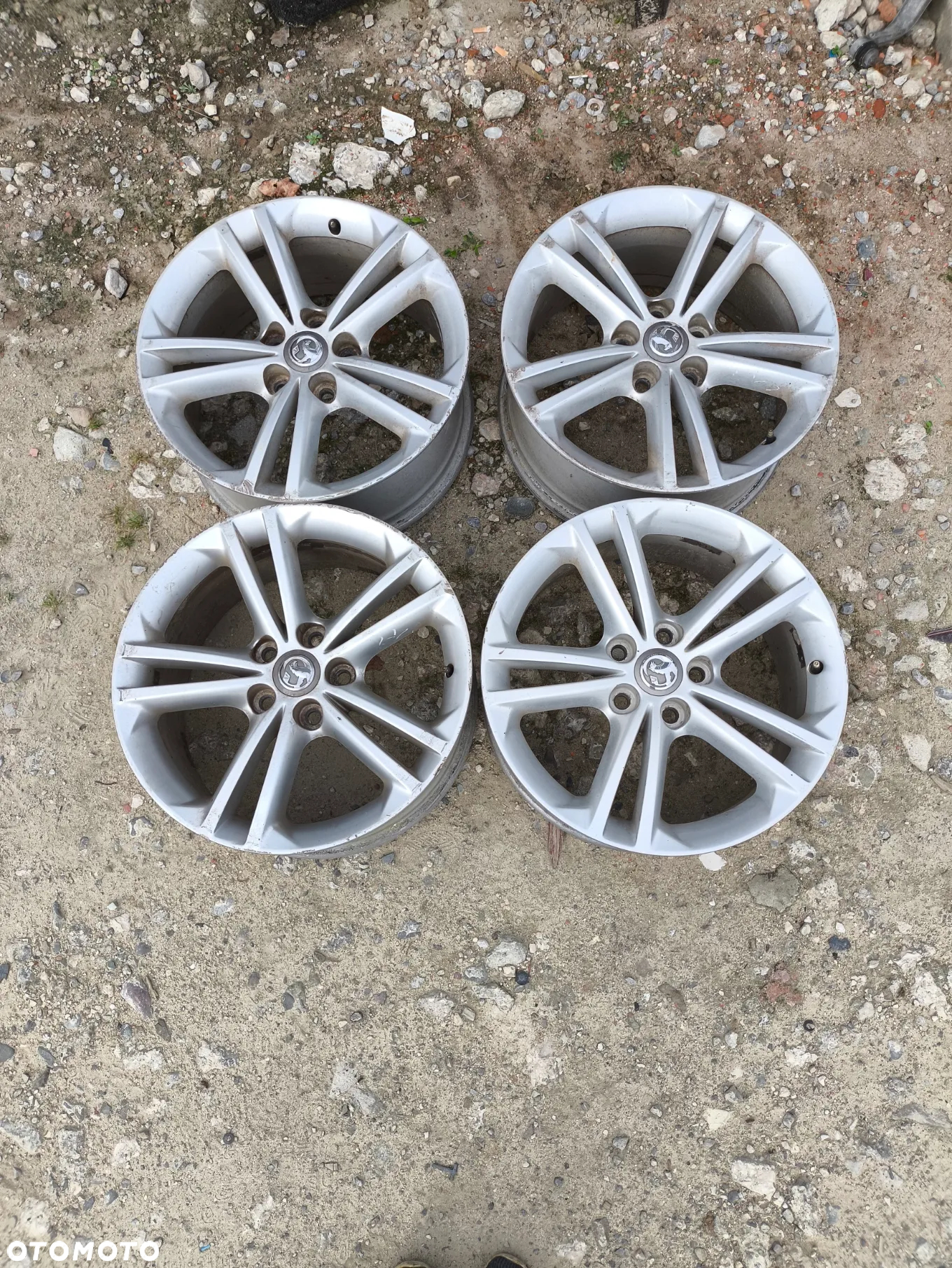 OPEL INSIGNIA FELGI ALUMINIOWE 18" 18X8J H2IS42 5X120 - 8