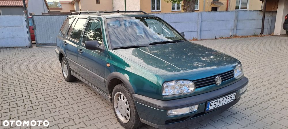 Volkswagen Golf - 3