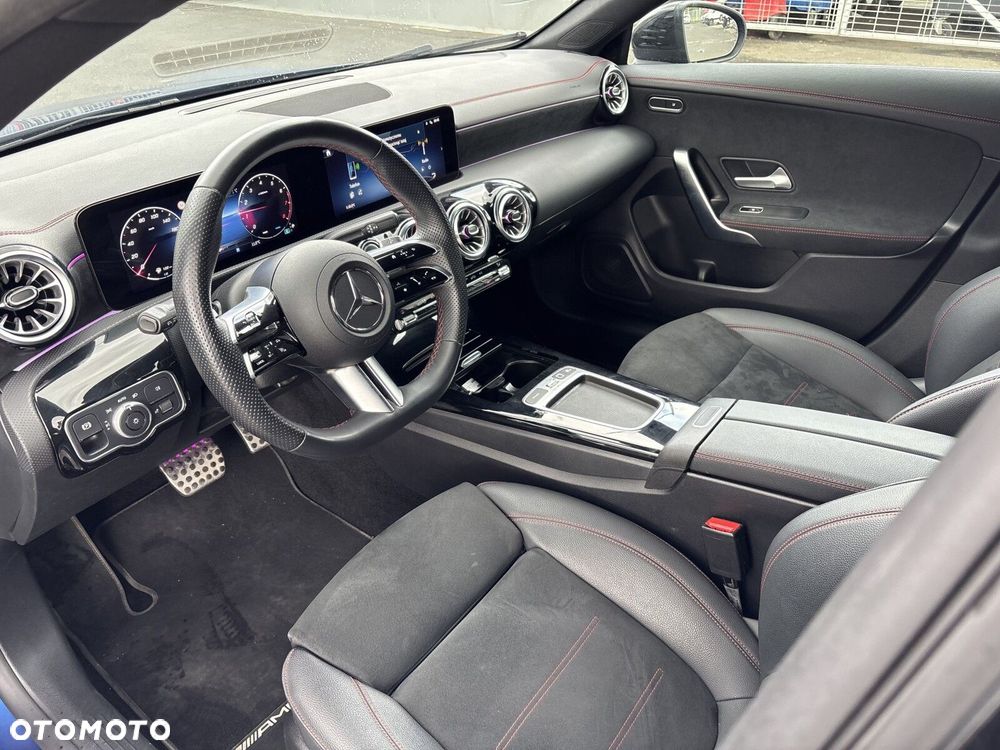 Mercedes-Benz CLA - 15
