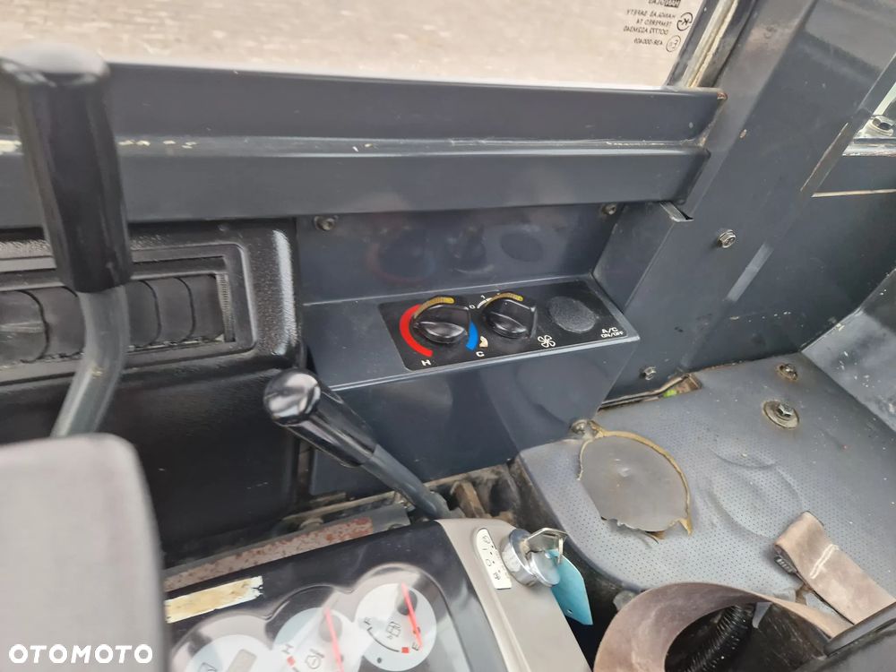 Komatsu PC20MR-2 - 18