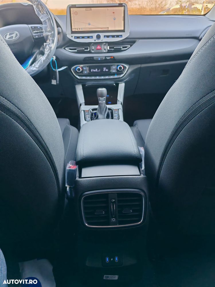 Hyundai i30 1.5 T-GDI 160CP MHEV 5DR 7DCT Highway - 12